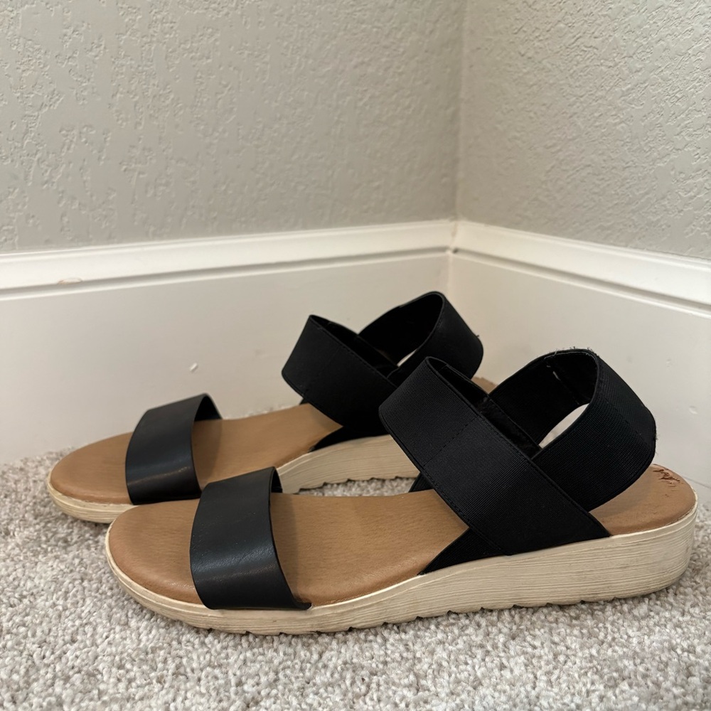 Kensie Women's Black Sandals